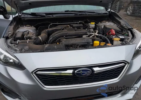 2018 Subaru Impreza 2.0I Premium z USA, uszkodzony, nr VIN 4S3GKAD64J3600582